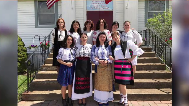 Cum petrec Paștele românii din străinătate. „E uimitor cum păstrează tradiţia şi aici”