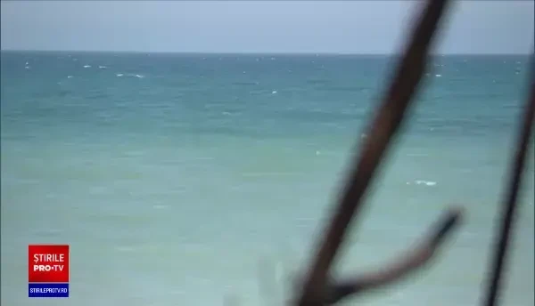 Vama Veche și-a primit iar turiștii de 1 Mai, dar cu reguli de pandemie. ”Îmi place, dar îmi lipsesc petrecerile”