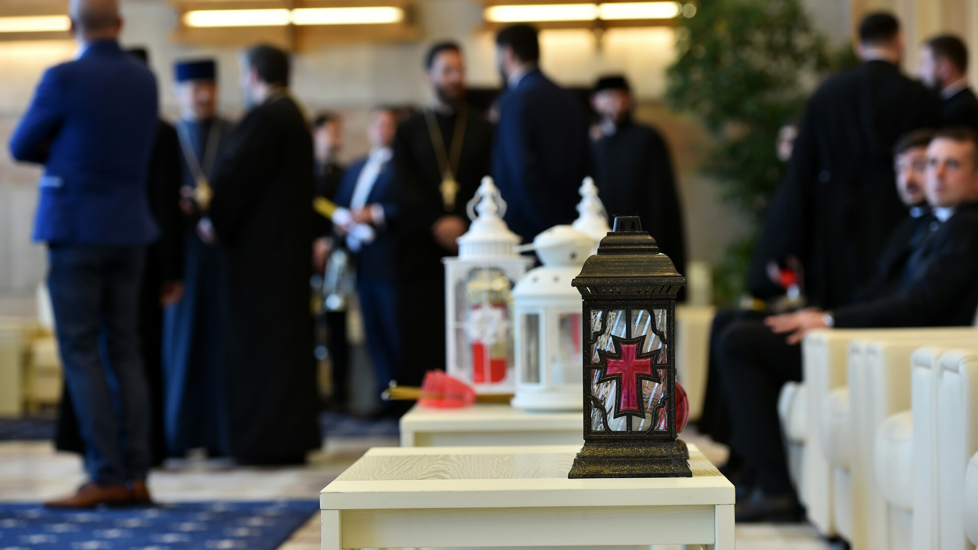 Lumina Sfântă de la Ierusalim ajunge în România în această seară