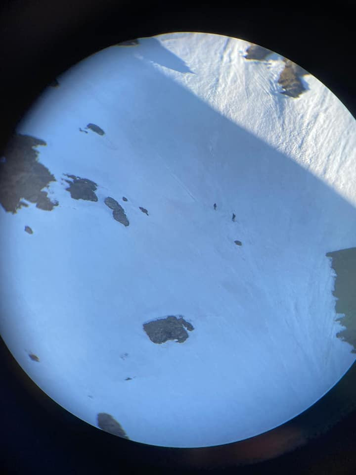 Intervenții contracronometru ale salvamontiștilor pentru turiști blocați în zăpada din Bucegi. Printre victime, un copil