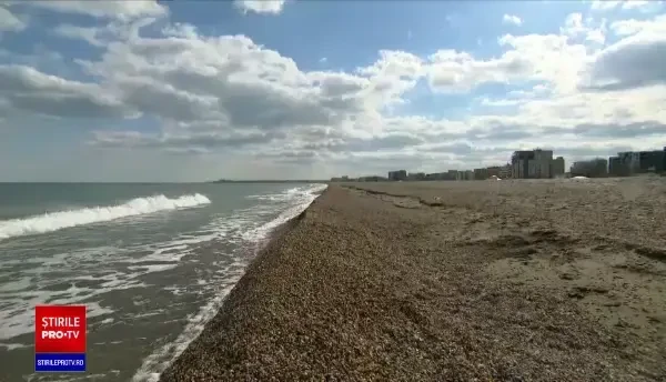 Patronii de pe litoral caută cu disperare angajați. Se câștigă și 2.000 de euro pe lună