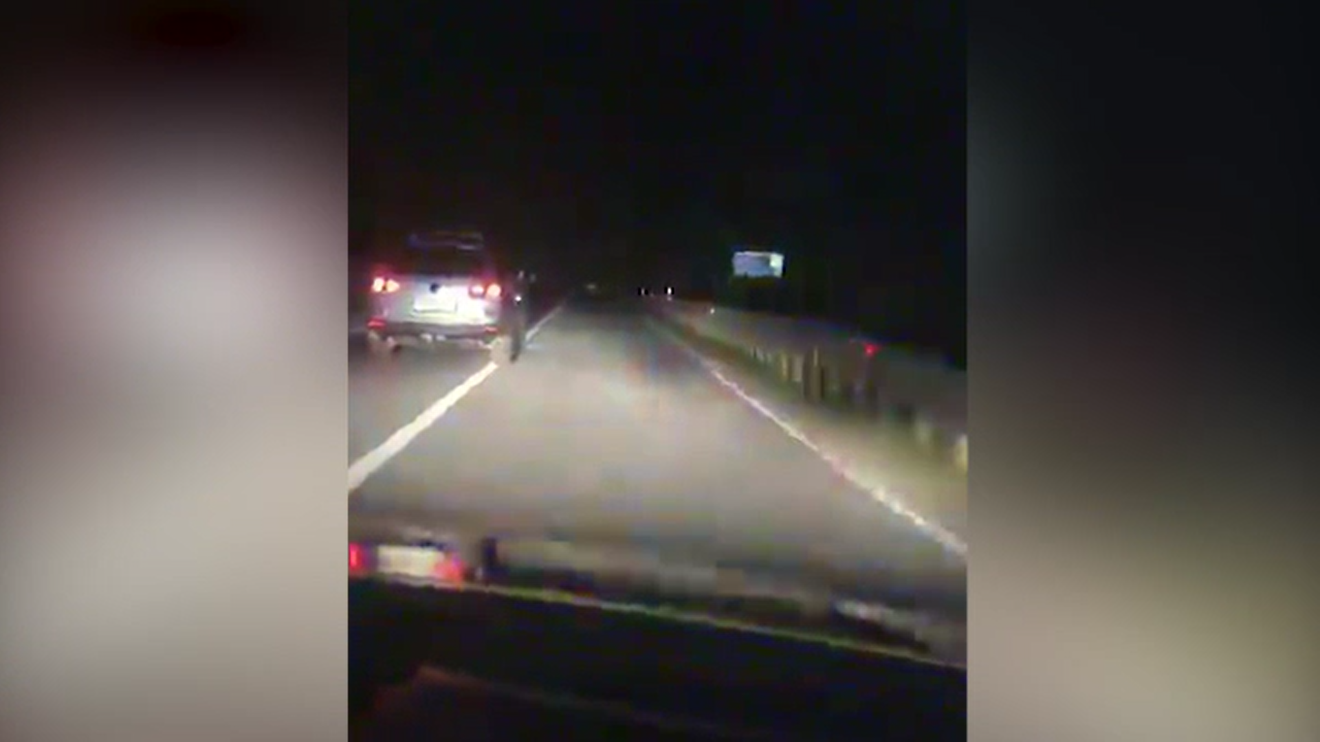 Urmărire cu focuri de armă pe șoselele din Maramureș. Polițiștii au urmărit 30 de km un șofer băut
