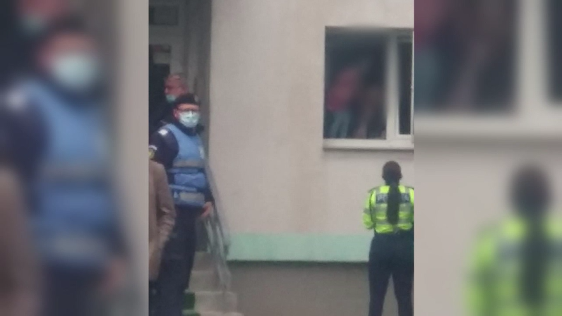 Bărbatul care și-a amenințat fetița de trei ani cu un cuțit se întorsese acasă după 24 de ore petrecute la jocuri de noroc