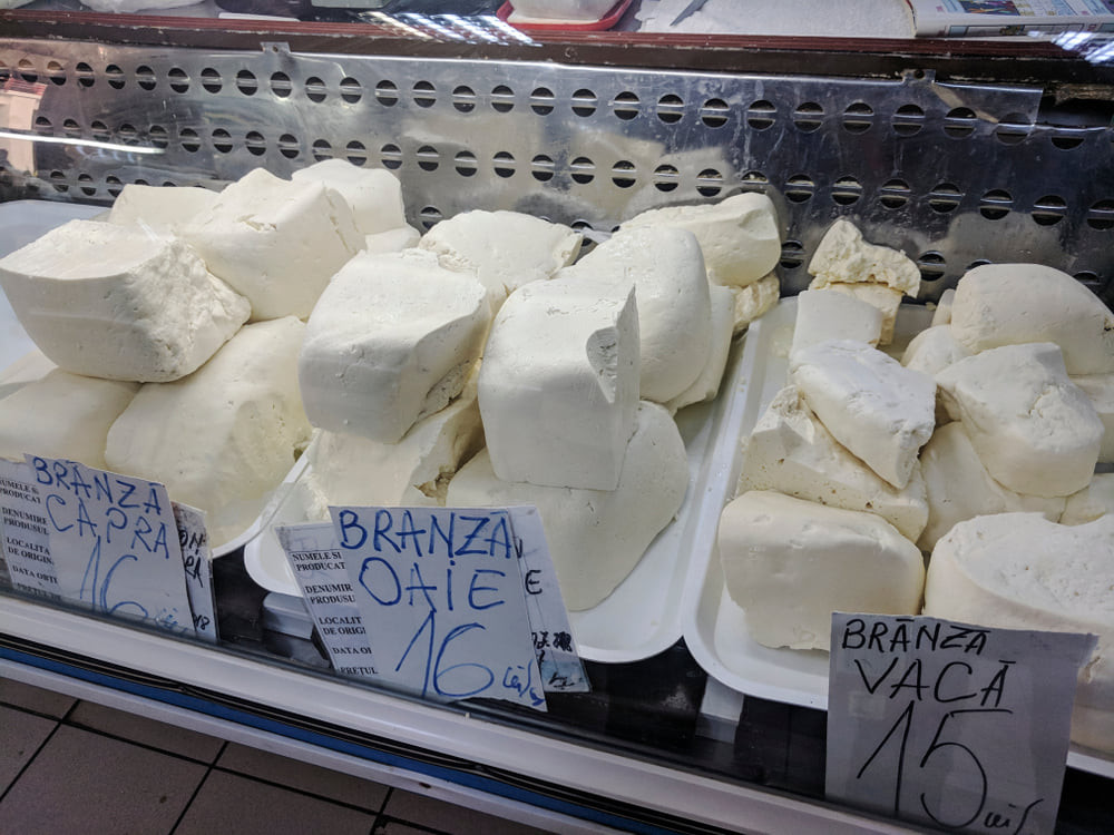 Ce ingrasa mai tare: carnea de pui, branzeturile sau ceafa de porc? Raspunsul e absolut surprinzator