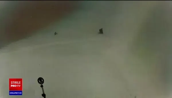 Un schior rătăcit noaptea pe Valea Țapului, la 2.000 de metri altitudine, a supravieţuit în condiţii extreme