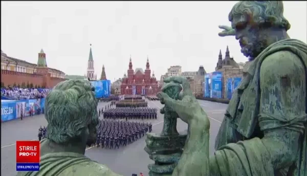 Paradă militară în Rusia. Putin: „Rusia apără fără încetare dreptul internațional”