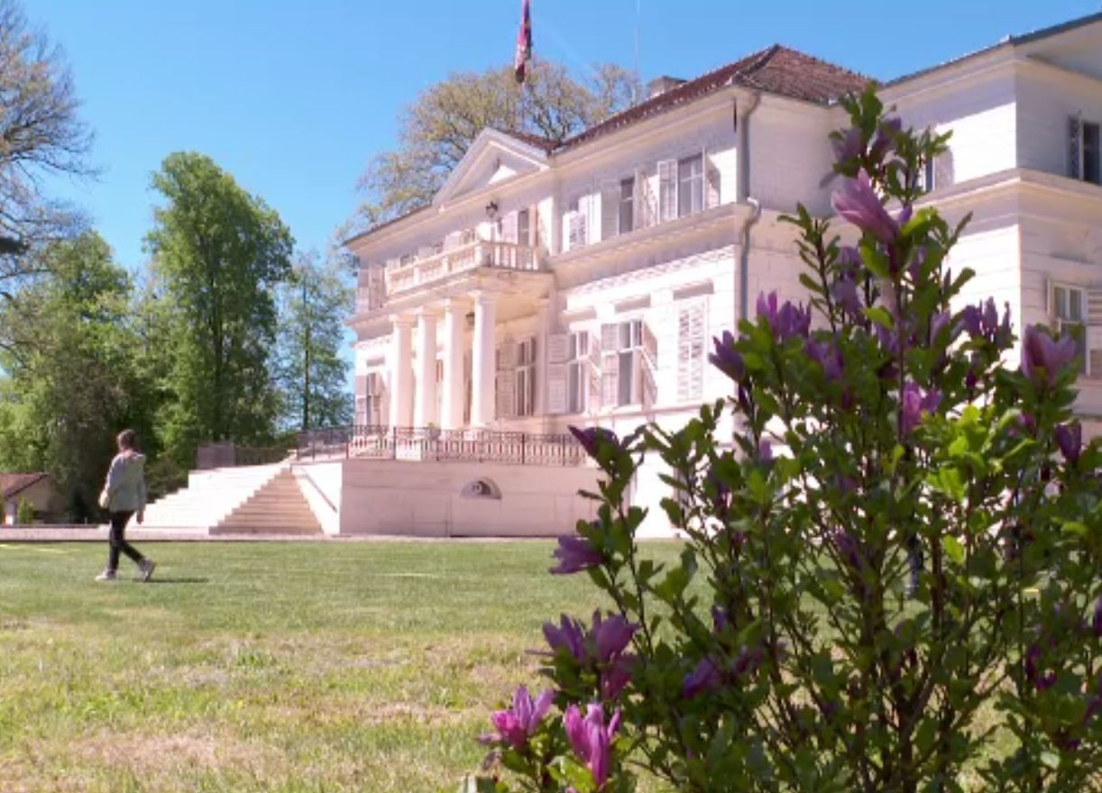 S-a deschis pentru public Domeniul Regelui de la Săvârșin. Ce au voie să facă turiștii și cât costă biletul