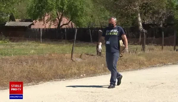 Un angajat al unei primării din Gorj i-a cerut primarului să îi returneze o presupusă mită de 3.000 de euro