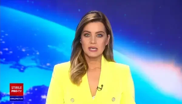 Doi indivizi din Suceava, încătușați de polițiști, după ce li s-a refuzat intrarea într-un bar