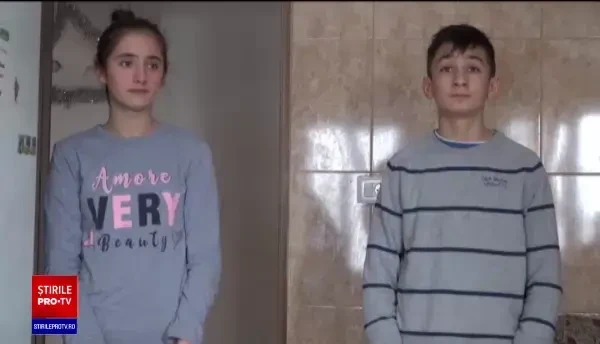 „Pierduți în teleșcoală”. Profesorii au fost lăsați să se descurce cum pot în mediul virtual