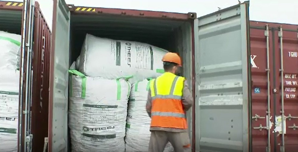 Sute de tone de deșeuri nereciclabile au fost descoperite în Portul Constanța