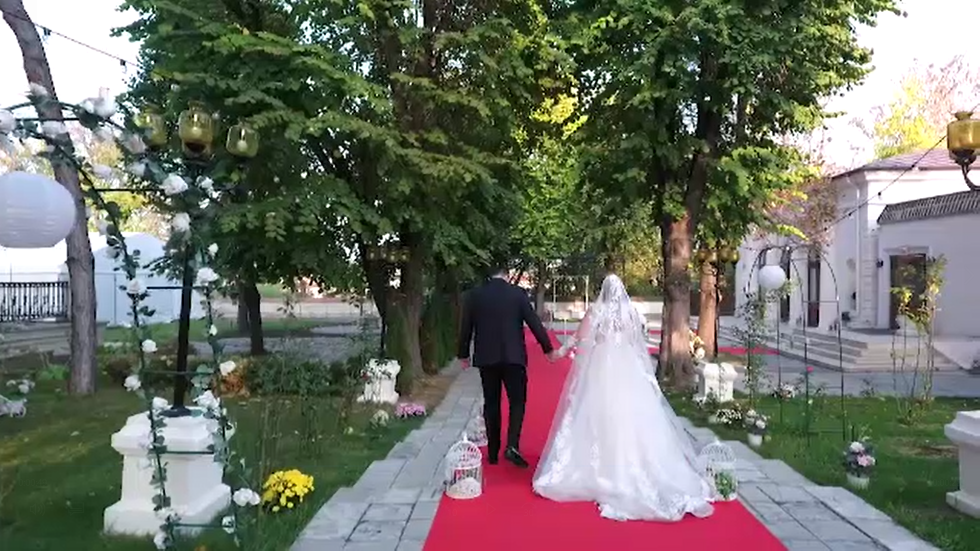 Anunțul relaxării restricțiilor a făcut fericiți sute de mii de tineri care vor să organizeze nunți