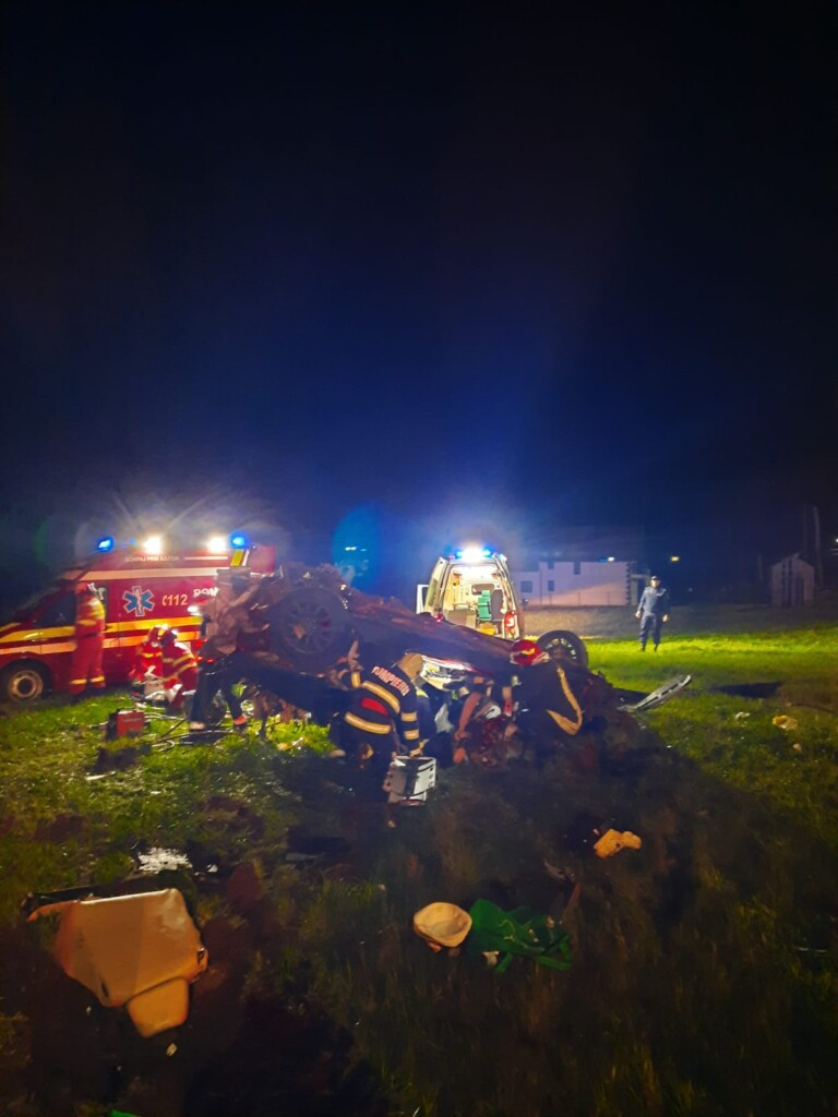 ANIMAȚIE GRAFICĂ. Cum s-a petrecut tragedia din Suceava. Șoferul conducea cu 150 km/h