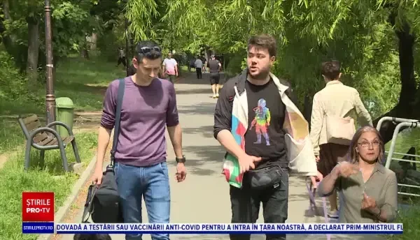 Masca de protecție, obligatorie într-un perimetru de 50 de metri în jurul școlilor din Capitală