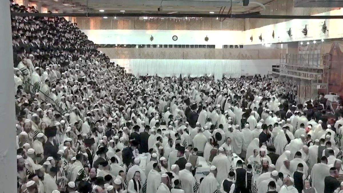 VIDEO. Incident tragic într-o sinagogă din Cisiordania. Doi morți și 167 de răniți, după ce o tribună s-a prăbușit