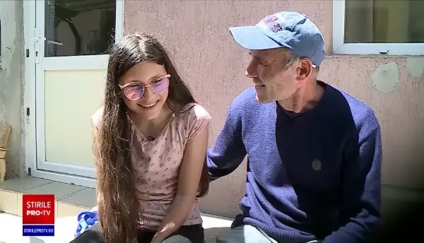 Românii pleacă din nou la muncă în străinătate și-şi lasă în urmă copiii. ”Uneori vreau să vorbesc cu mama, dar nu pot”