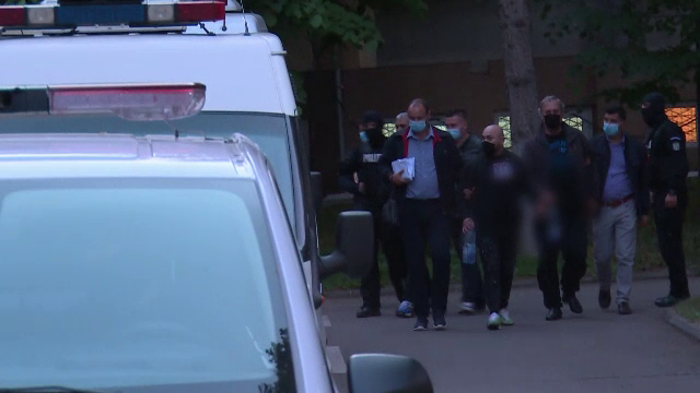 Fratele cunoscutului cântăreț Ion Dolănescu, reținut. Cum ar fi luat 4.000 de lei pe lună de la stat