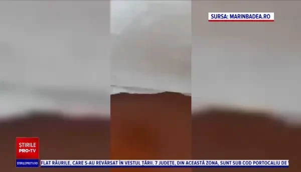 Episod șocant într-un liceu din Călărași. O profesoară a fost filmată în timp ce lovea un elev