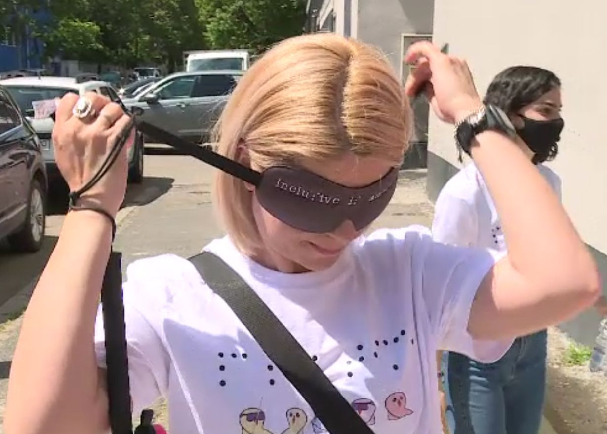Câteva ore în pielea unei persoane cu deficiențe de vedere. Sore, Cornel Ilie și Mario Fresh au făcut față provocării
