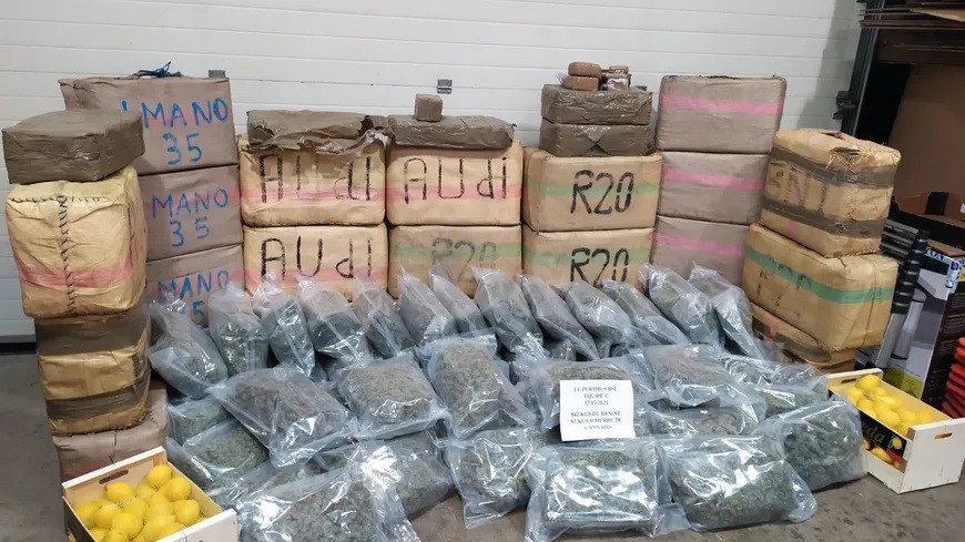 Șofer român de TIR, amendat cu 1,7 milioane de euro și condamnat la 5 ani de închisoare în Franța