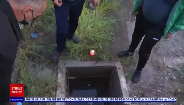 Tragedie în Gorj. Un bărbat a fost găsit mort în căminul de apă din curtea casei sale