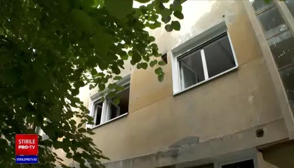 O femeie din Arad a pierit în incendiul care i-a cuprins locuința. Fiica ei a descoperit-o