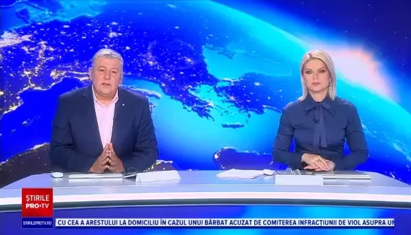 Sute de elevi și profesori din Oradea au protestat față de demiterea directorului unui colegiu