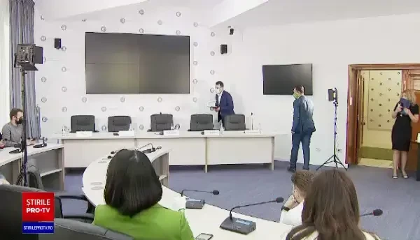 La trei săptămâni de la cazul ursului Arthur, autoritățile n-au pus în practică nimic din ce au promis