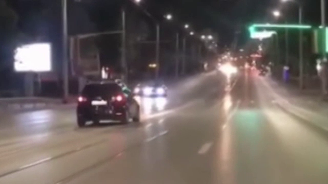 Ce au aflat polițiștii din Suceava despre un șofer care le-a dat date false. Circula noaptea pe contrasens fără lumini