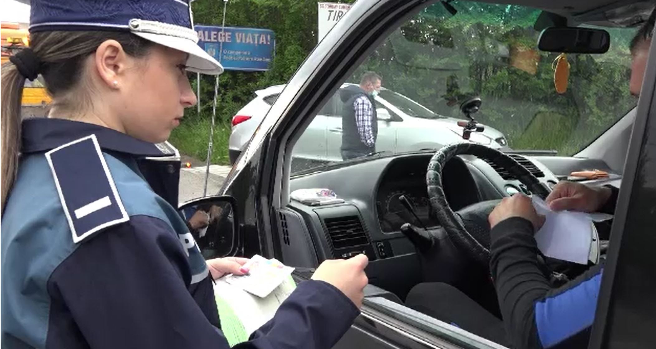 Val de amenzi, după o operațiune amplă a polițiștilor. O mie de șoferi au fost sancționați