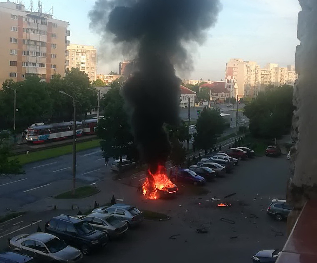 Filmul zilei în care Ioan Crișan a murit în explozia mașinii sale. Bomba ar fi fost pusă sub scaunul său