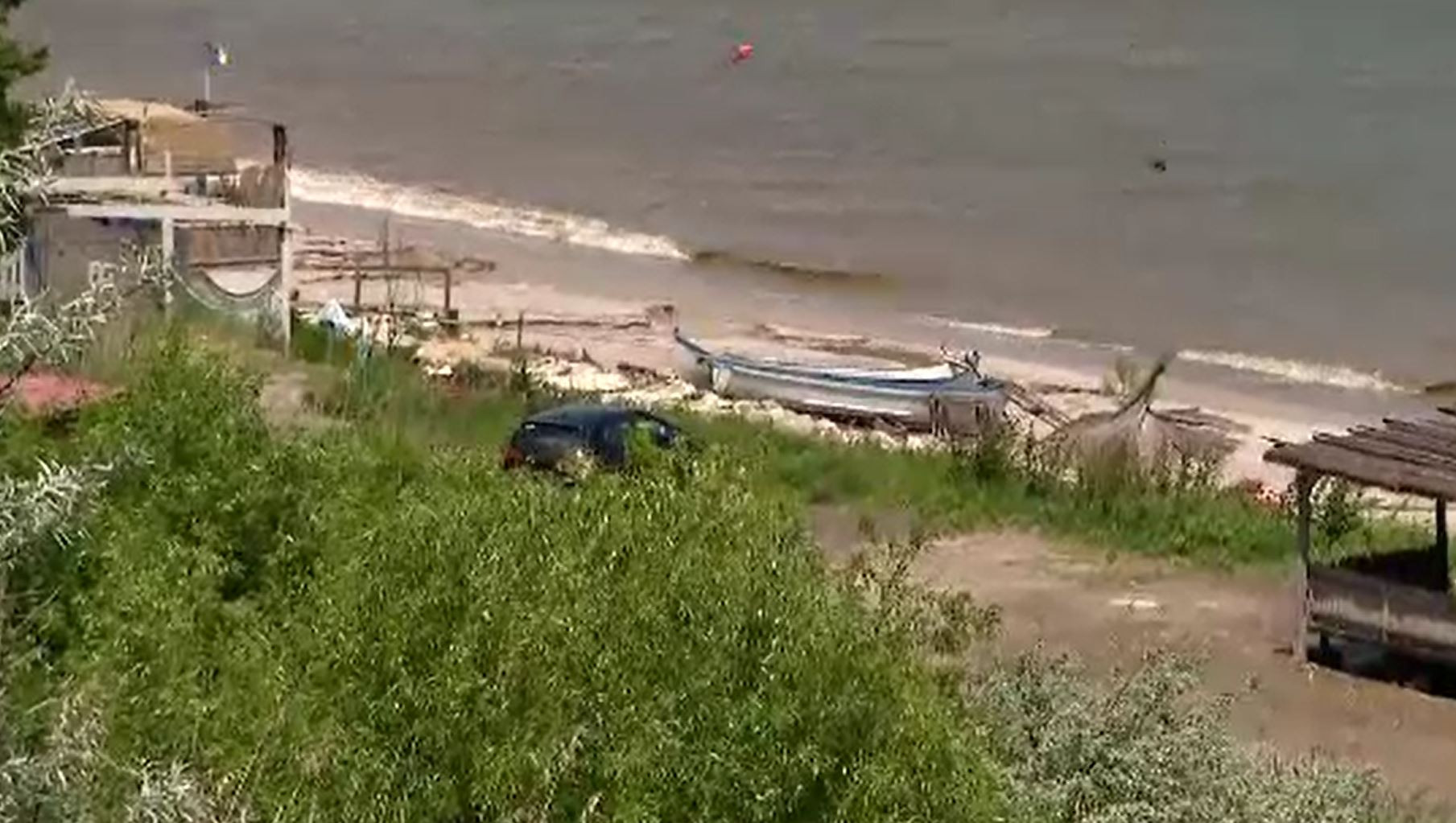 O ploaie torențială i-a panicat pe locuitorii din Tuzla. S-au produs inundații în doar câteva minute