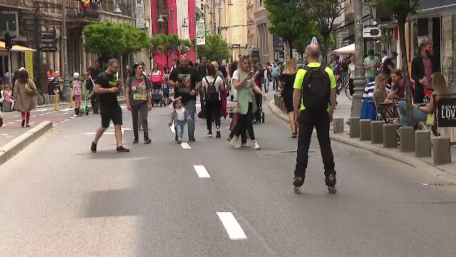 Centrul Bucureștiului a devenit, din acest sfârșit de săptămână, o mare stradă pietonală
