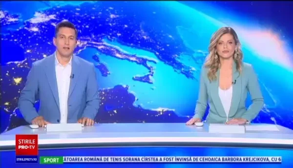 Un feribot plin cu oameni a luat foc în Indonezia. Pasagerii au sărit în apă ca să scape cu viață