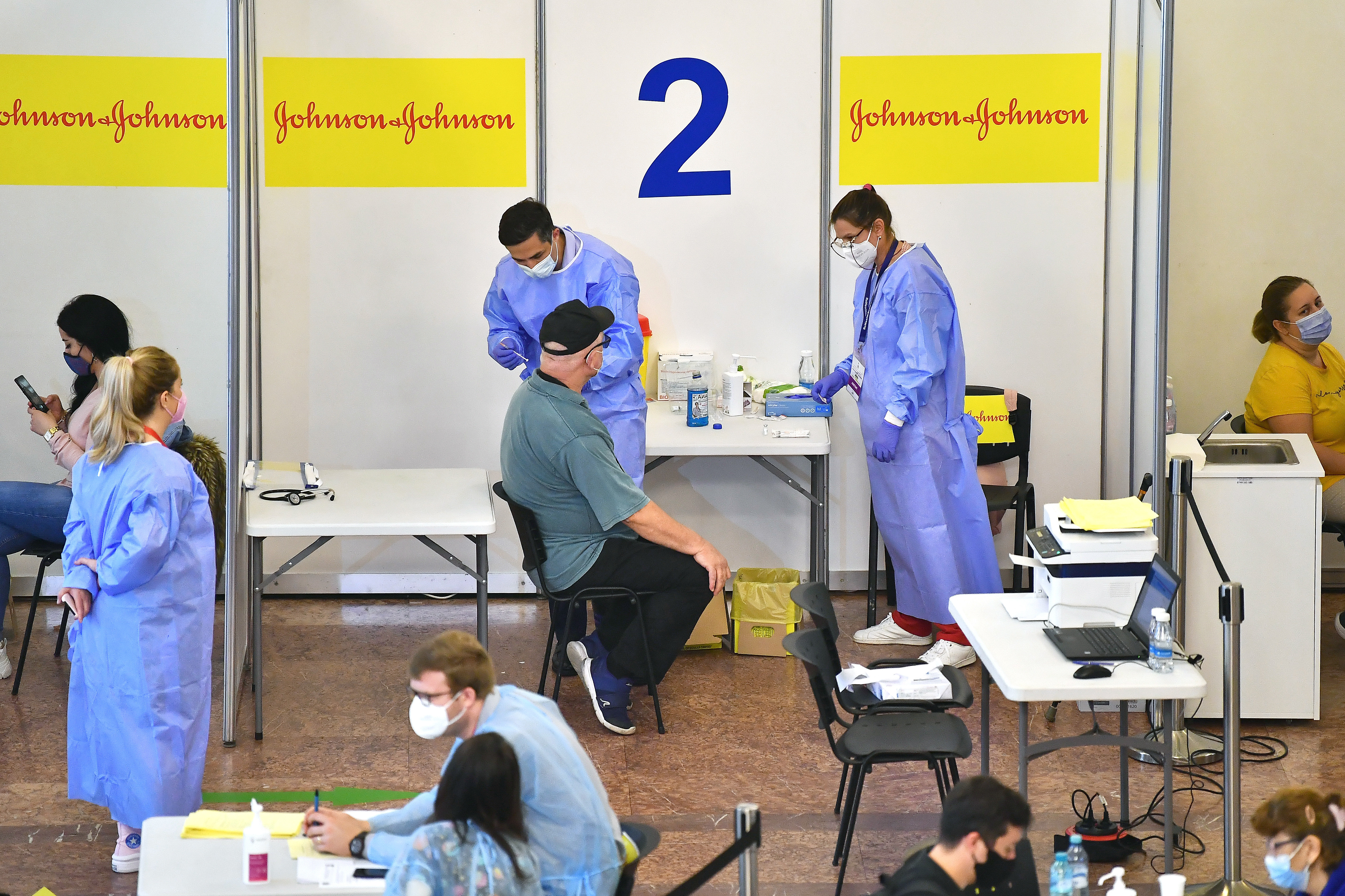 Un nou maraton de vaccinare în București. Peste 100.000 de oameni s-au vaccinat până acum de la startul evenimentului