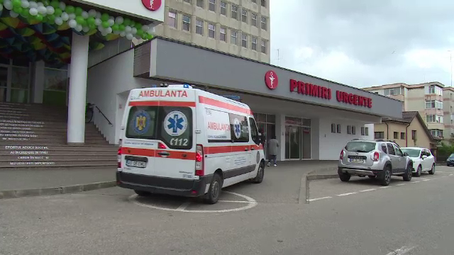 O mamă din Mioveni și fiica ei de 13 ani, internate la terapie intensivă după ce au fost bătute de soț