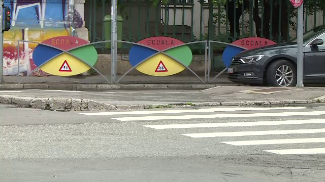 Trecerile de pietoni de lângă școlile din București vor fi supraînălțate