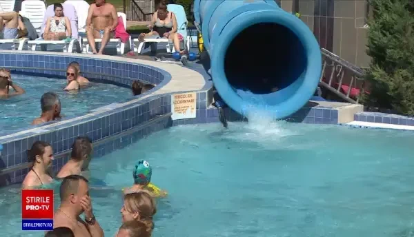 Complexurile cu piscine interioare au funcționat cu casa închisă în prima zi de ridicare a restricțiilor