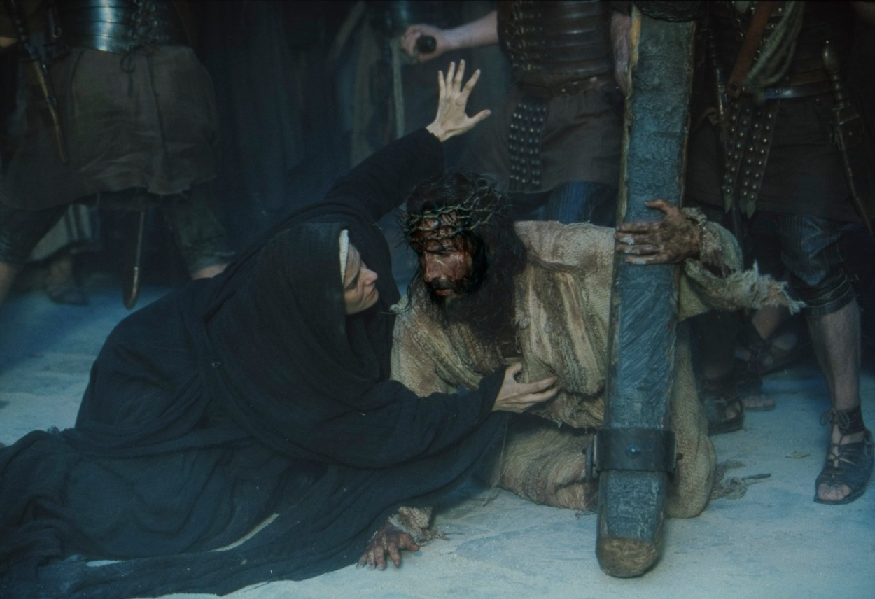 Interviu cu Maia Morgenstern despre copilărie, Mel Gibson și filmul ”Patimile lui Hristos”