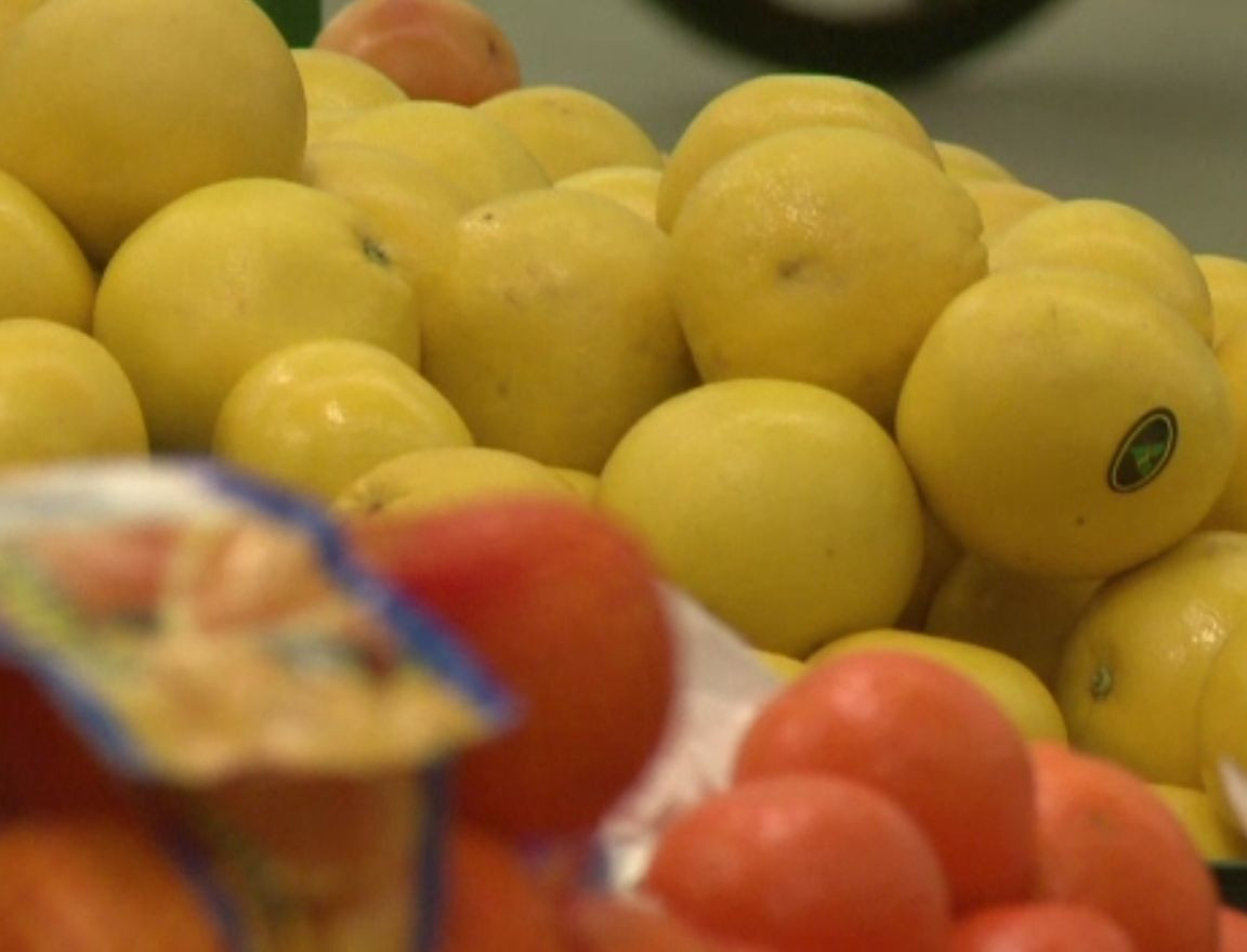 Pericolul pesticidelor din fructe și legume, demonstrat de laboratoarele din România. Ce trebuie să evităm