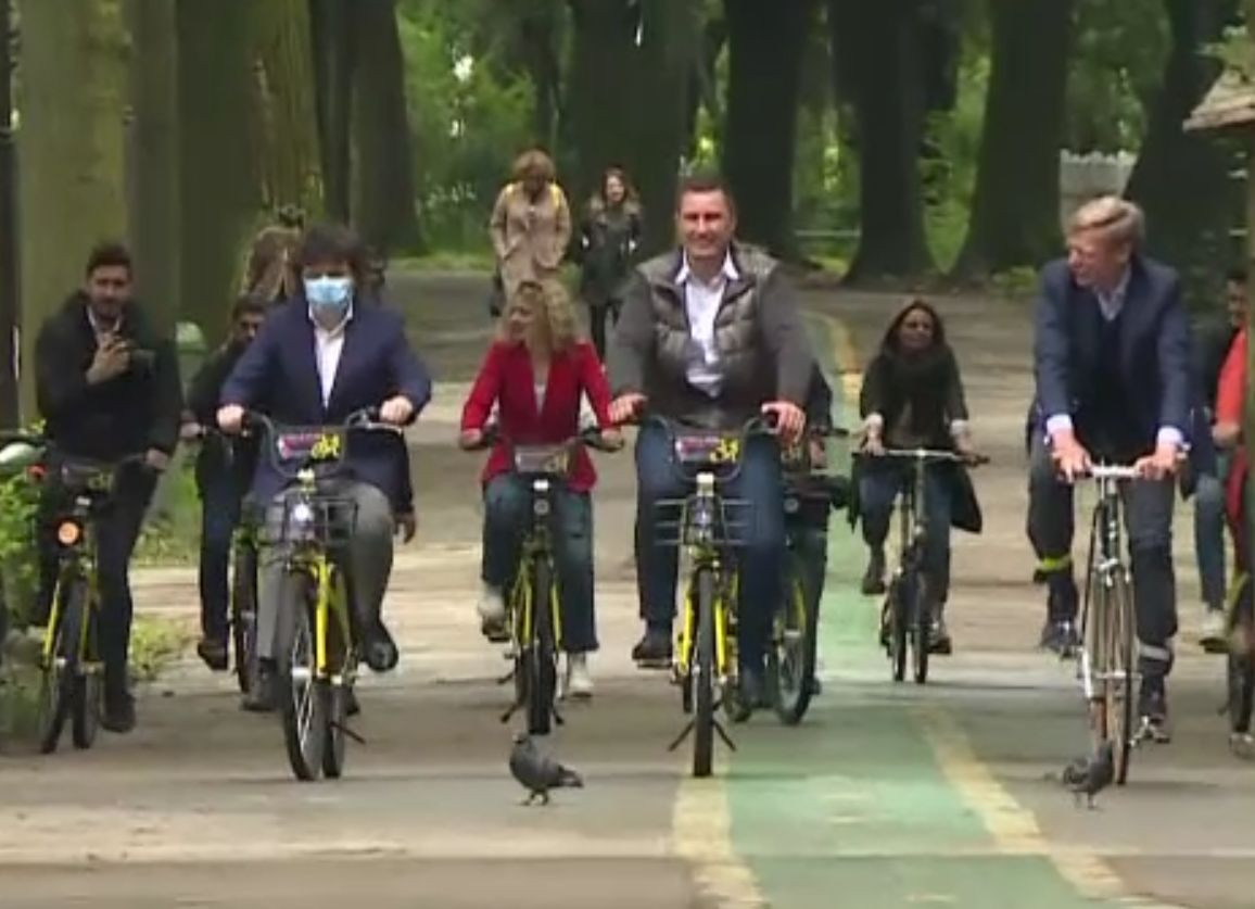 E criză de biciclete pe piață. Oamenii așteaptă comenzi de anul trecut. Nici piese de schimb nu se mai găsesc