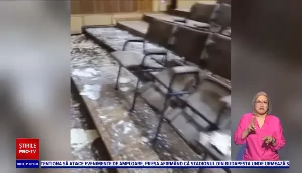 Case de cultură impunătoare au devenit ruine. „Parchetul e total distrus, au crescut ciupercile”