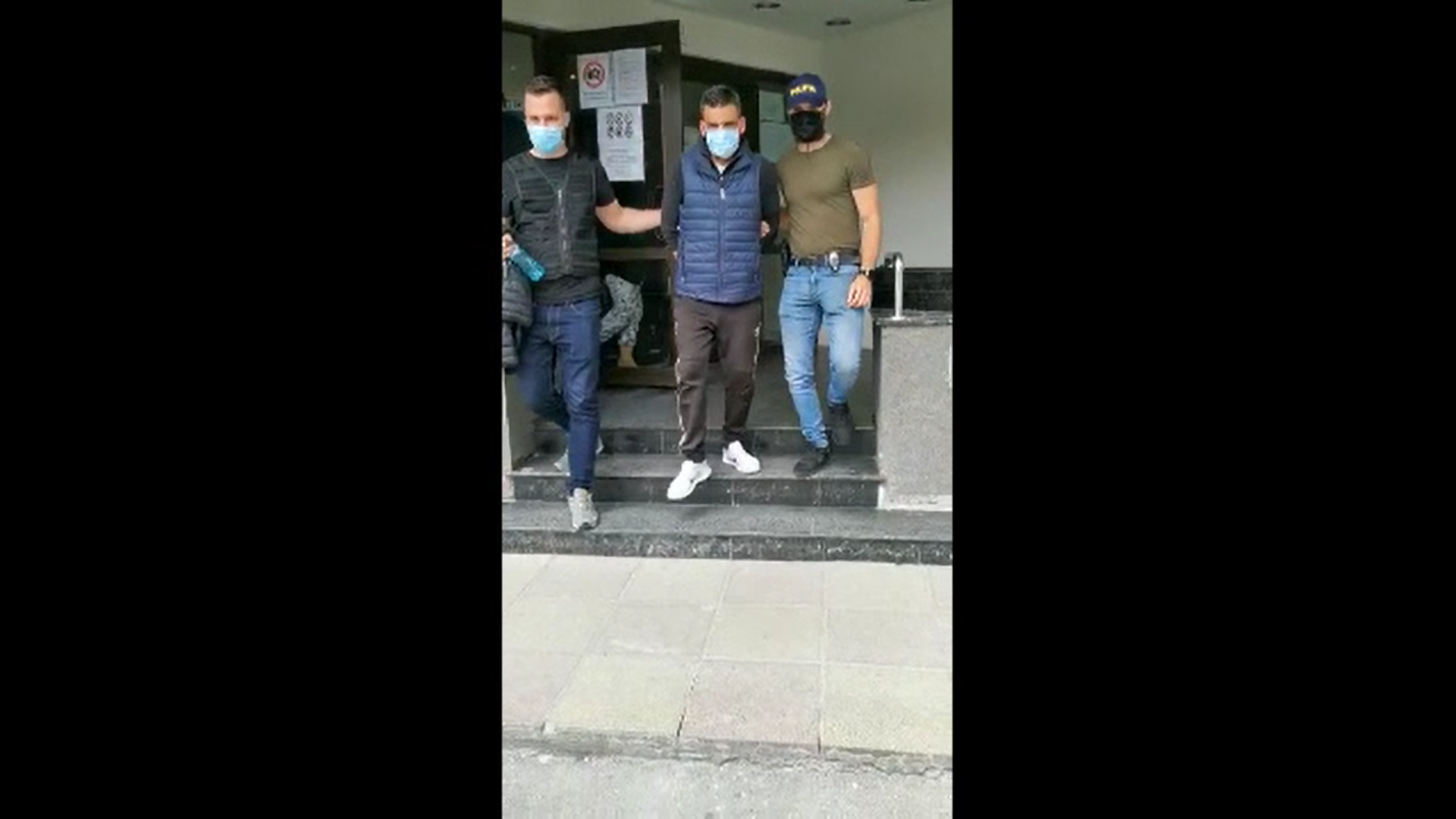 Metoda prin care trei escroci au profitat de necazul unor familii îndoliate. Pagubele produse sunt însemnate