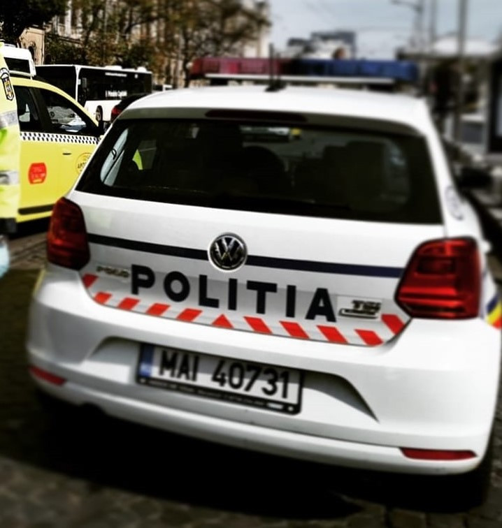 O femeie a fost ucisă într-o vilă din Colentina. Fostul soț este căutat de Poliție