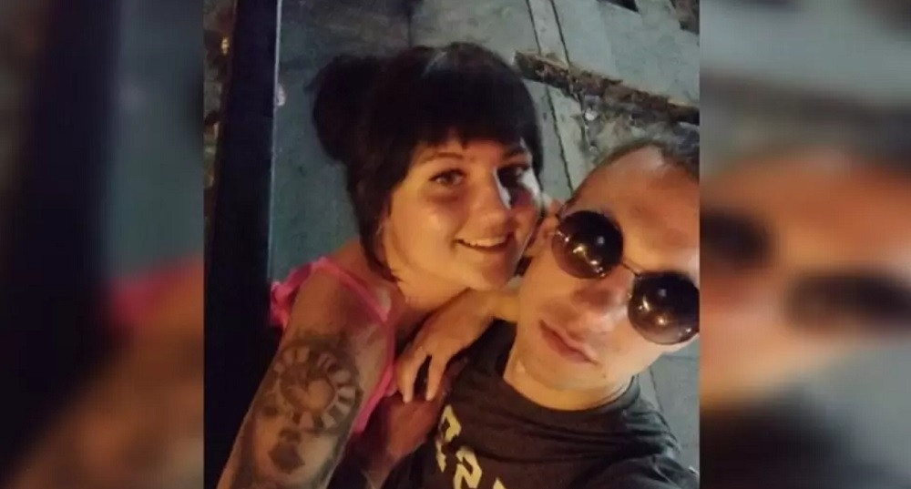 Dispăruți de o săptămână, doi tineri au fost găsiți morți, îmbrățișați. De ce au decedat