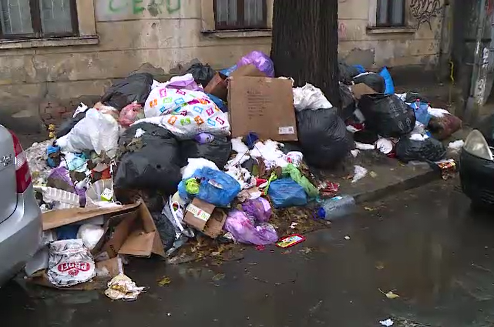 Gunoiul din Sectorul 1 va fi ridicat, anunță Romprest. „Situația de blocaj a fost dezamorsată”