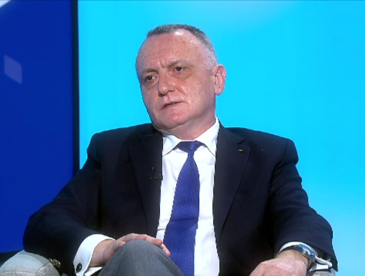 Cum începe școala în 8 noiembrie. Ministrul Educației: Elevii vor avea un număr redus de teze