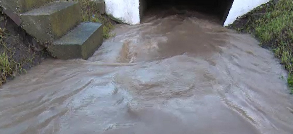 Dezastru în Dâmbovița, după o ploaie torențială. Mai multe gospodării au fost inundate