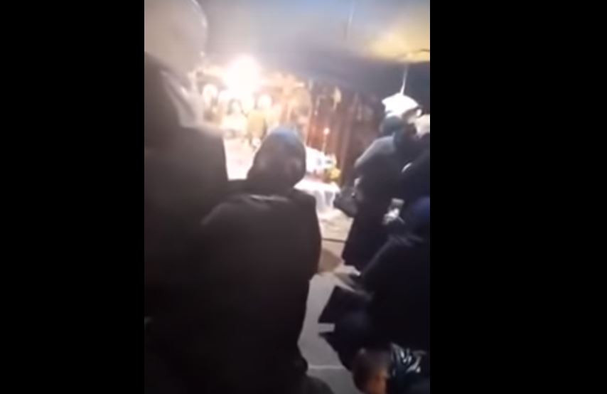 Preot din Neamț, despre administrarea serului anti-COVID: ”Oamenii vaccinați vor fi zombi. Se vor umple de solzi, ca peștii”