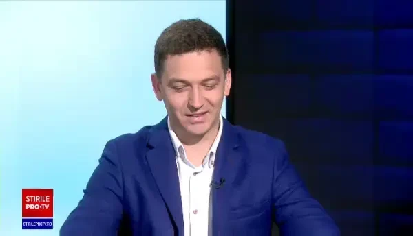 Cum arată acum primarul Nicușor Dan, după ce s-a tuns: ”Am decis să mă conformez”